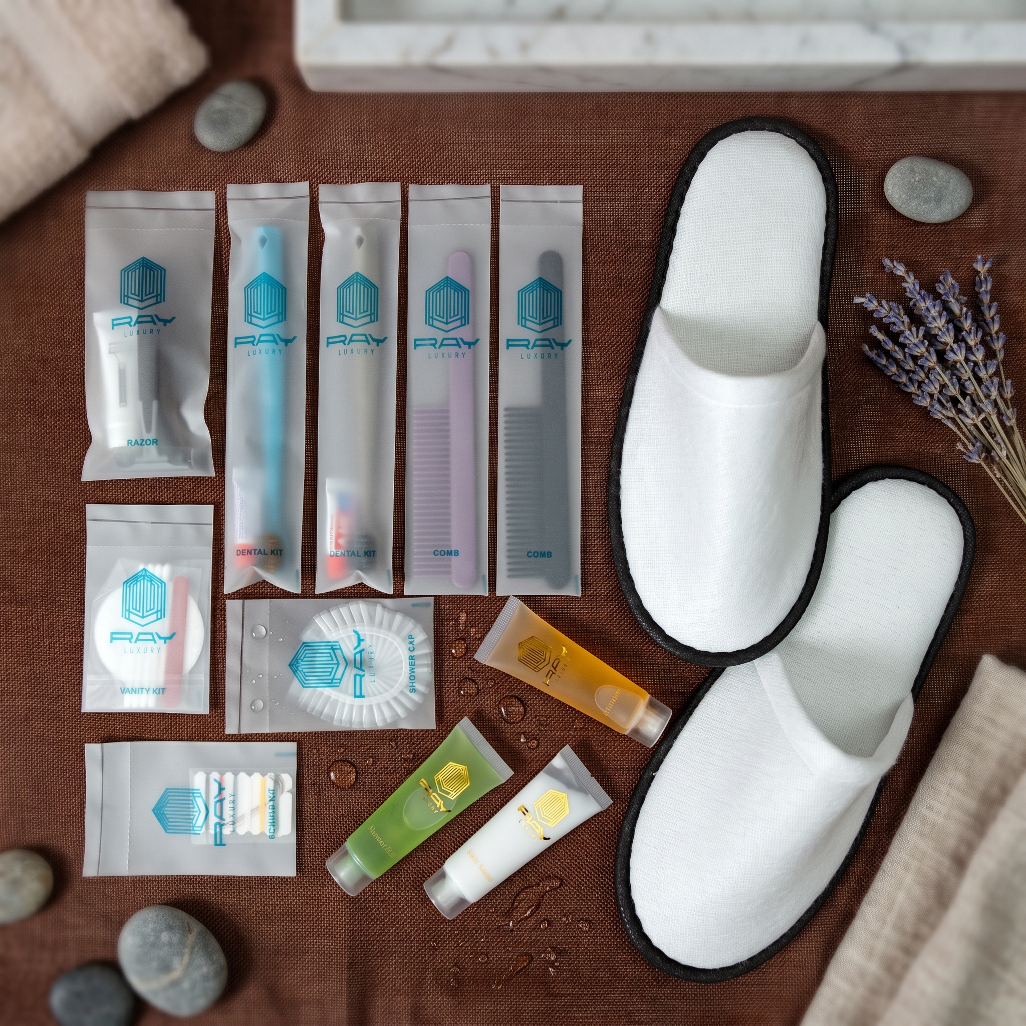 Premium Luxury Hotel Amenities Set Custom Logo Disposable Toiletries and Slippers Kit